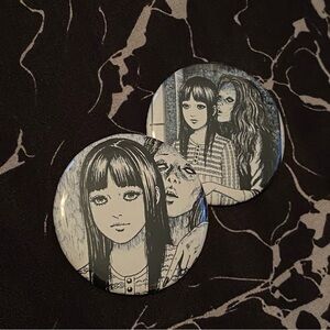 2 Large Junji Ito Horror Manga Can Badge Button Pins